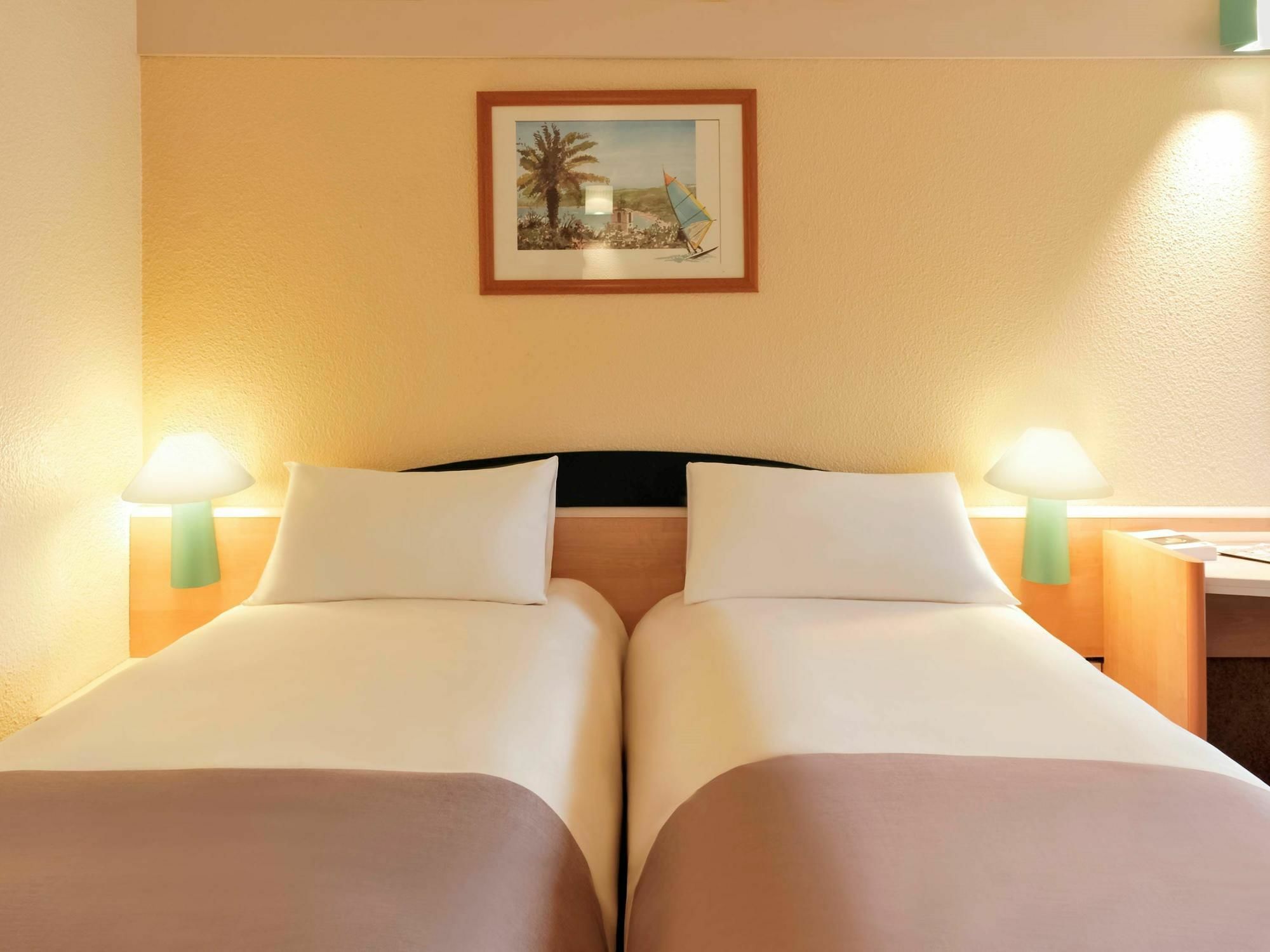 Ibis Styles Boulogne Sur Mer Centre Cathedrale Екстериор снимка